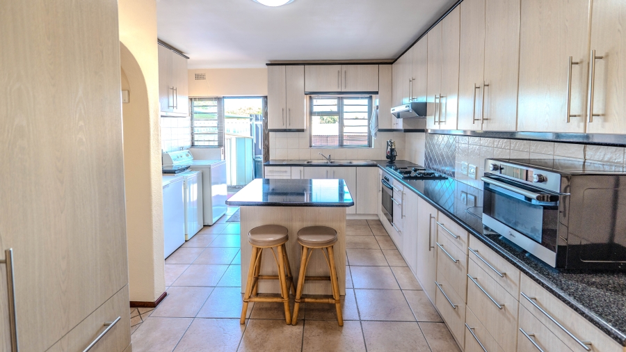 4 Bedroom Property for Sale in Morgenster Heights Western Cape